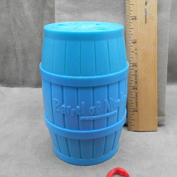 Vintage 1983 Lakeside Barrel of Monkeys Game Blue Barrel w/10 Red Monkeys - Picture 3 of 9